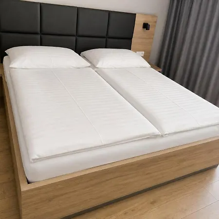 8-apartman S Terasou Nad Mestom - Atrium Living * קושיצה