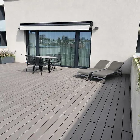8-apartman S Terasou Nad Mestom - Atrium Living דירה