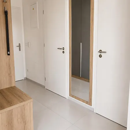 8-apartman S Terasou Nad Mestom - Atrium Living Διαμέρισμα *